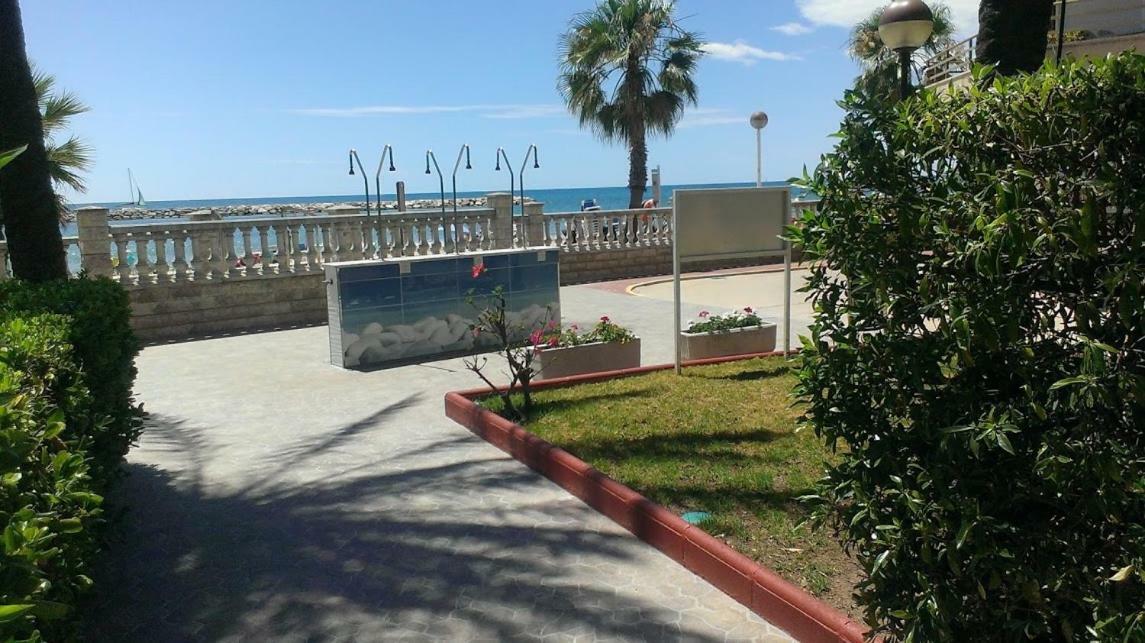 Apartamentos Marina Sol De Espana Cambrils Esterno foto